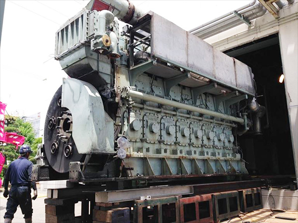 Entrust to us your products and heavy equipment